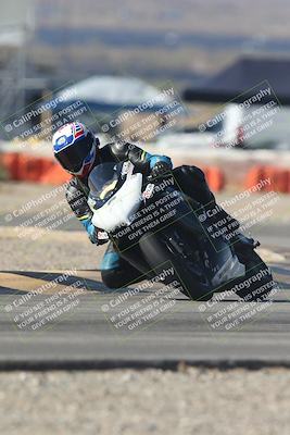 media/Sep-20-2025-Race Pace (Sat) [[d4e1b33f4d]]/Verified/Turn 2 (920am)/